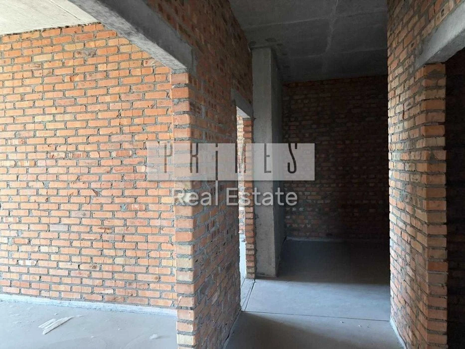 Sale without renovation apartment Pechersk 4k EDELWEISS HOUSE cent