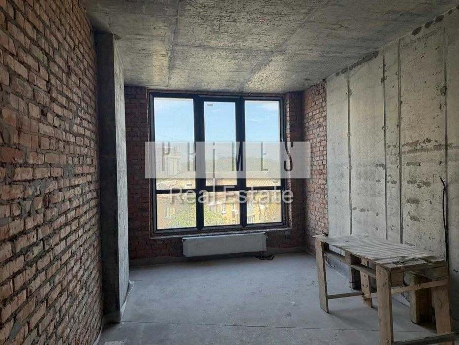 Sale without renovation apartment Pechersk 4k EDELWEISS HOUSE cent