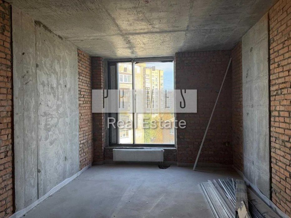 Sale without renovation apartment Pechersk 4k EDELWEISS HOUSE cent