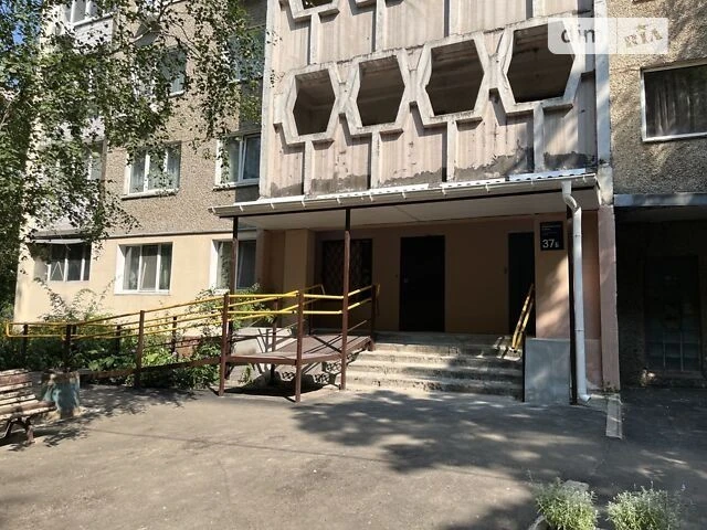 Sale of 3-room apartment 75.6 sq. m on European Union Avenue