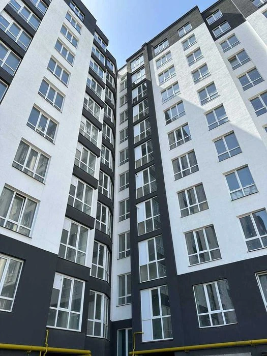 Продаж квартири на 6 поверсі, розтермінування, Чорновола