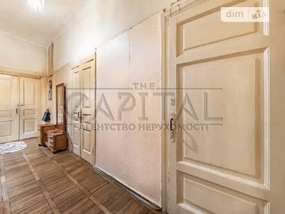 Продаж 4к квартири 139 кв. м на вул. Євгена Чикаленка 25 • I