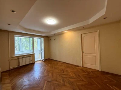 Apartment. Kyiv, Derevlyanska St. (Yakira), 16/18.k