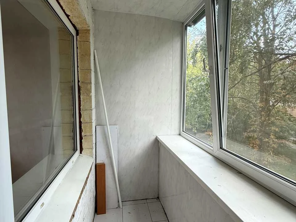 Apartment. Kyiv, Derevlyanska St. (Yakira), 16/18.k