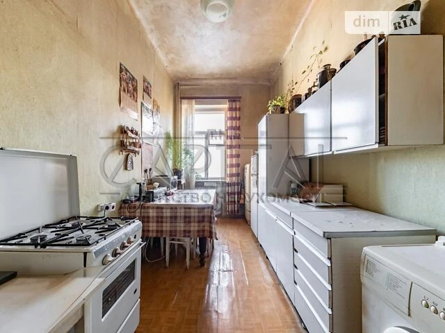Продаж 4к квартири 139 кв. м на вул. Євгена Чикаленка 25 • I