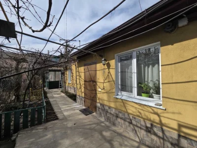 Detached house with a plot of 5 acres for sale, Cheremkhy, dock