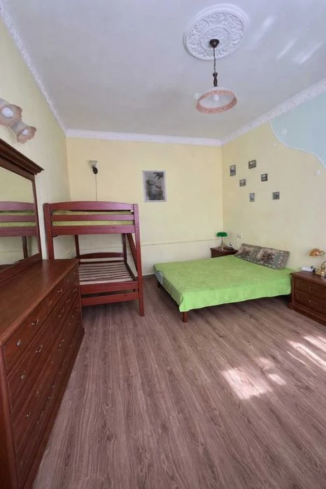Detached house with a plot of 5 acres for sale, Cheremkhy, dock
