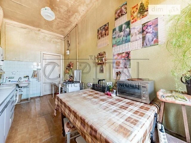 Продаж 4к квартири 139 кв. м на вул. Євгена Чикаленка 25 • I