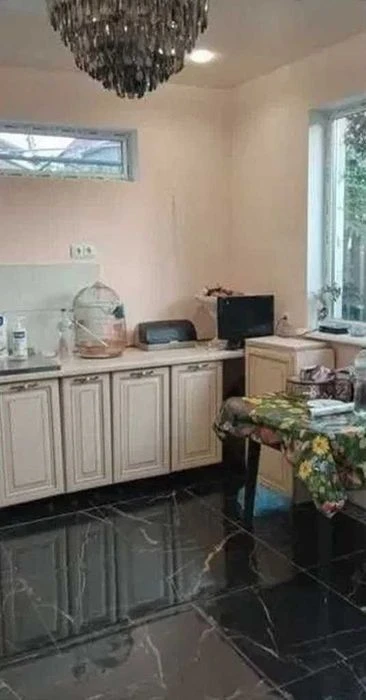 Новый дом в черте города.