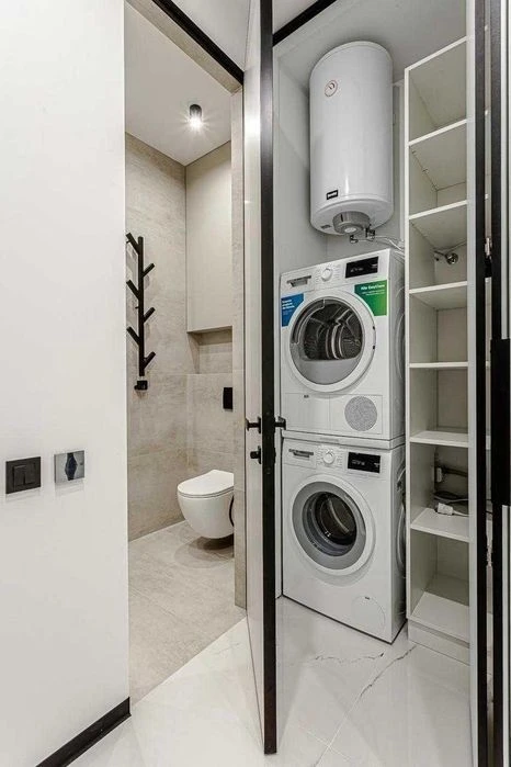 Sale of 3-room apartment 106m2 with design renovation TRIIINITY (TRINITY