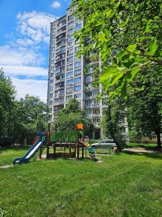 Rudenko Mykola Blvd. (formerly Koltsova Blvd.), 18a! 1 room 34