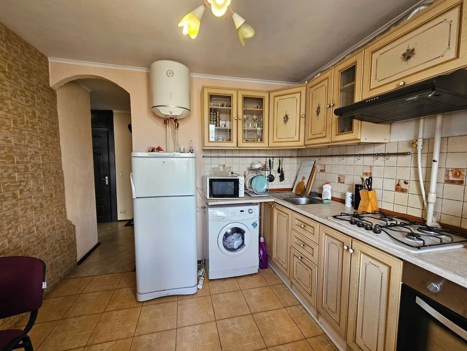 Rudenko Mykola Blvd. (formerly Koltsova Blvd.), 18a! 1 room 34