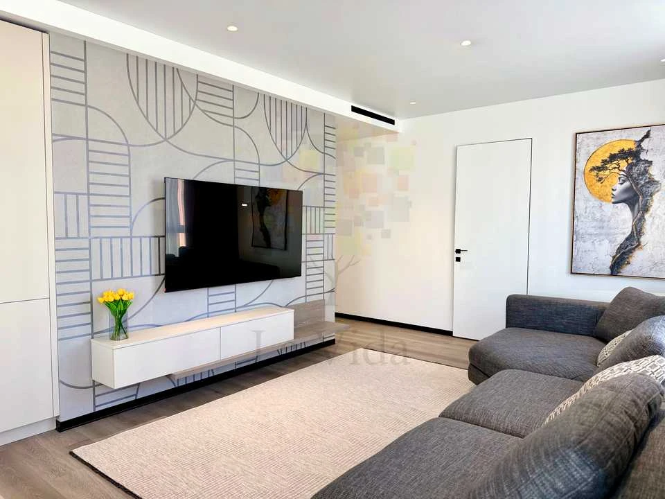 Apartment. Kyiv, Salyutna St., (Building 03801-03901)