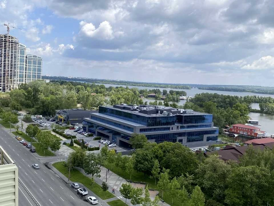 Квартира. Днепр, Набережная Победы ул.