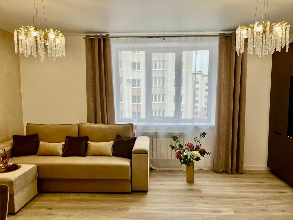 (5) Продам 2к квартиру на ул.А.Шептицкого 9337