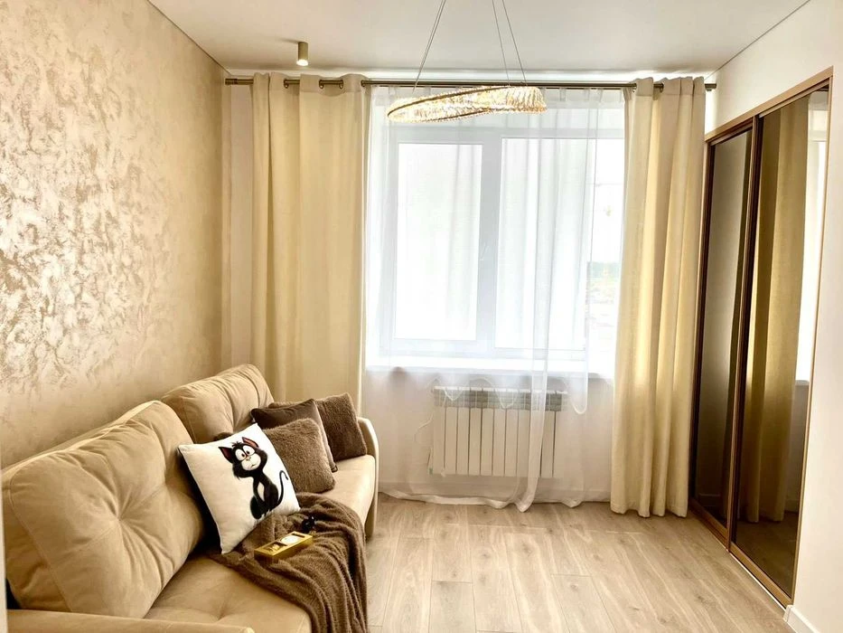 (5) Продам 2к квартиру на ул.А.Шептицкого 9337