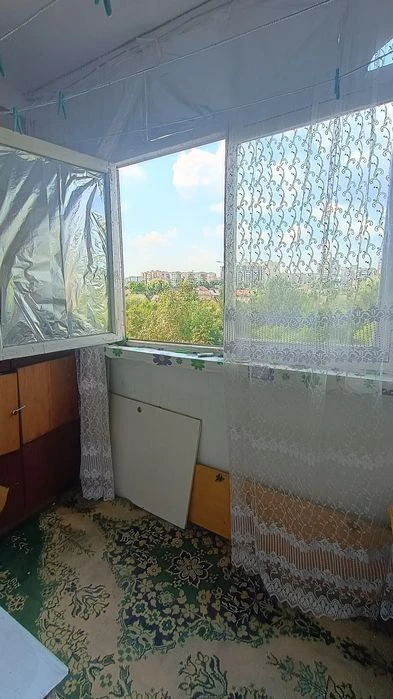 Продам 2х кімнатну квартиру на Крошні,маліковський  проект