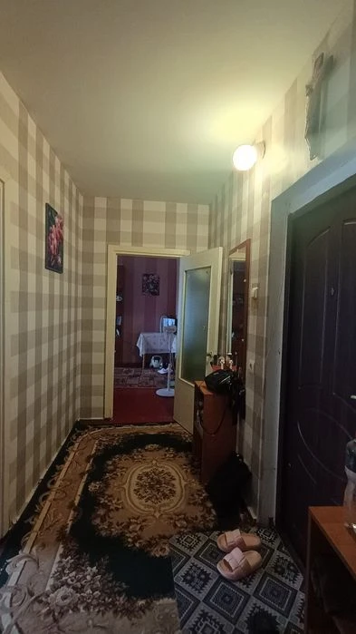 Продам 2х кімнатну квартиру на Крошні,маліковський  проект