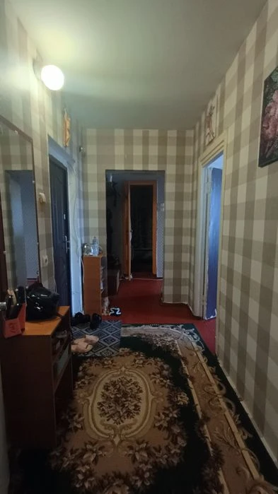 Продам 2х кімнатну квартиру на Крошні,маліковський  проект