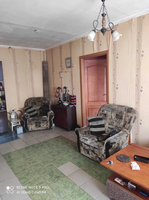 Selling a 2-room apartment near the Heroes of Labor metro station, 52 square meters.