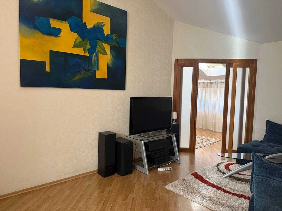 I will sell a 3k apartment in the center of Dnipro. Residential complex Sozidatel.