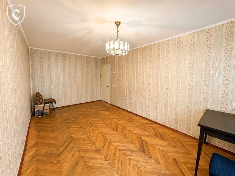 2-room apartment, Havrylyshyna St., Polytechnic Institute, metro station