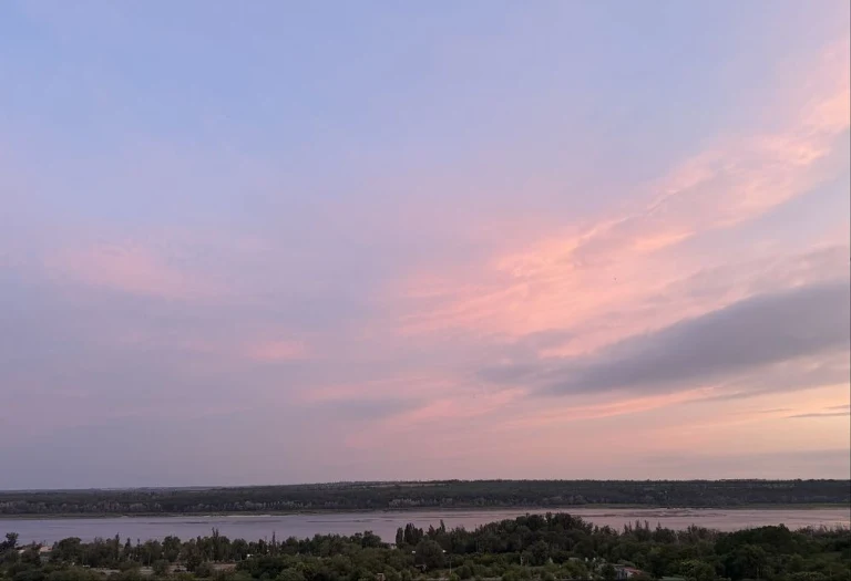 Panoramic 3-room apartment with a view of the Dnieper and Khortytsia |