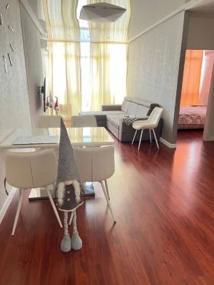 Panoramic 3-room apartment with a view of the Dnieper and Khortytsia |