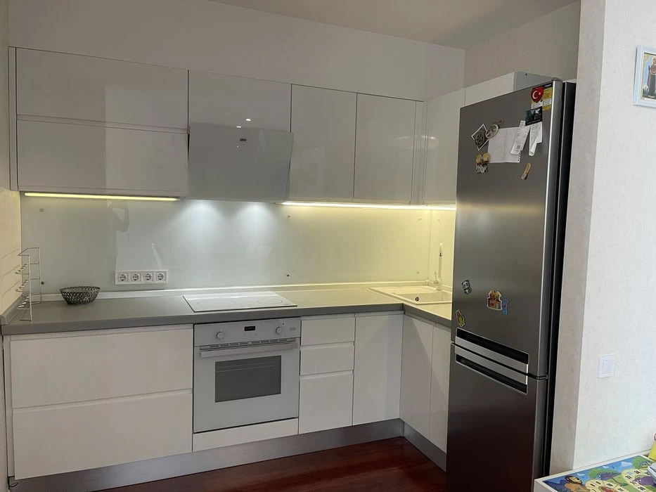 Panoramic 3-room apartment with a view of the Dnieper and Khortytsia |