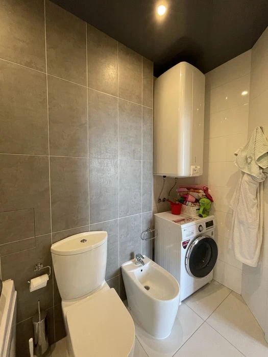 Panoramic 3-room apartment with a view of the Dnieper and Khortytsia |