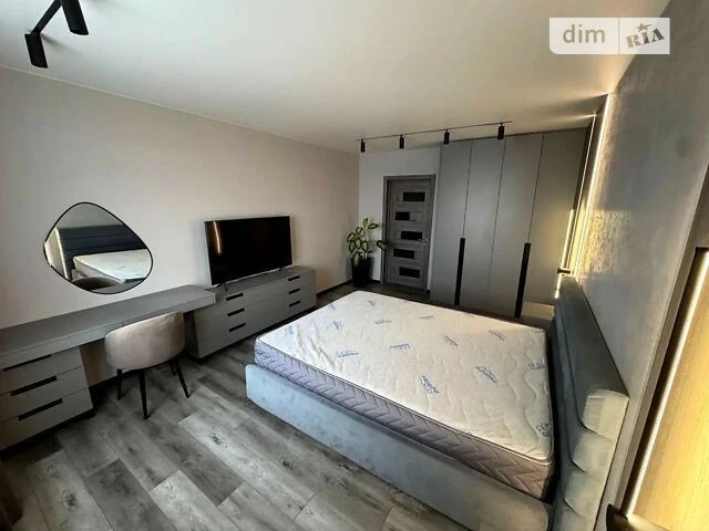 For sale 2-room apartment 78.1 sq. m. on Revutskoho St. 54 • ID 345