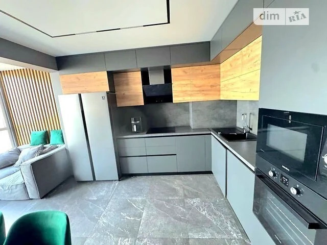 For sale 2-room apartment 78.1 sq. m. on Revutskoho St. 54 • ID 345