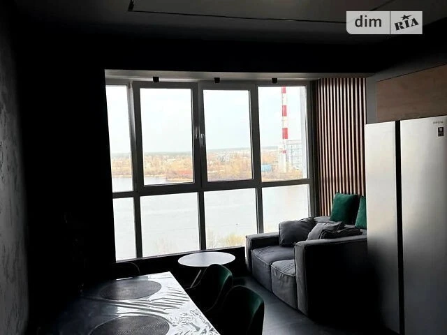 For sale 2-room apartment 78.1 sq. m. on Revutskoho St. 54 • ID 345