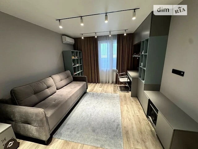 For sale 2-room apartment 78.1 sq. m. on Revutskoho St. 54 • ID 345