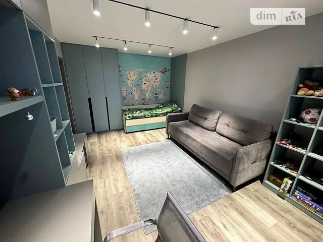 For sale 2-room apartment 78.1 sq. m. on Revutskoho St. 54 • ID 345