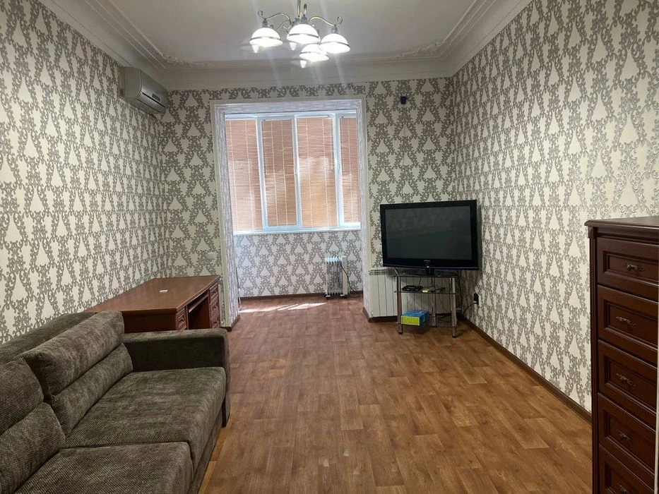 Продам Сталинку Ремонт Металлургов Днепровский район