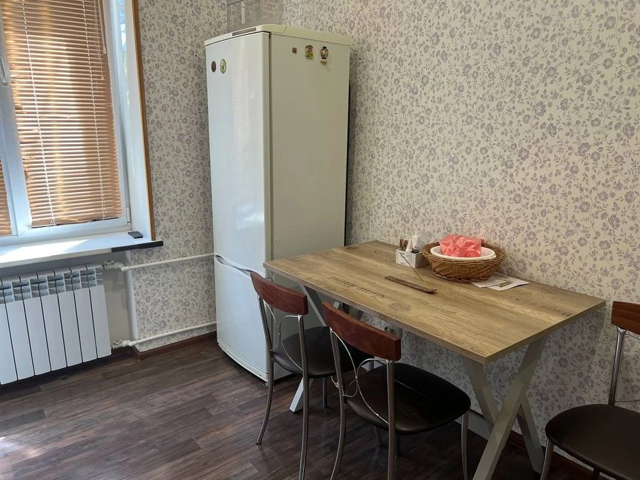 Продам Сталинку Ремонт Металлургов Днепровский район