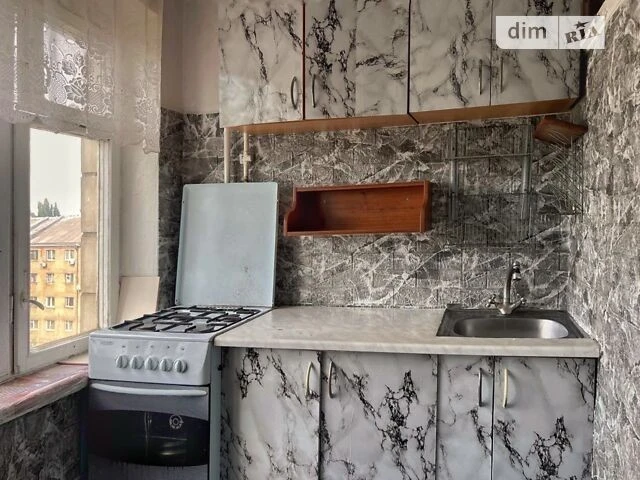 Sale of 2-room apartment 44 sq. m. on Akademika Zabolotnogo St. 13
