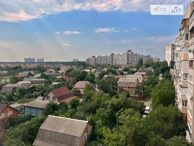 Sale of 2-room apartment 44 sq. m. on Akademika Zabolotnogo St. 13