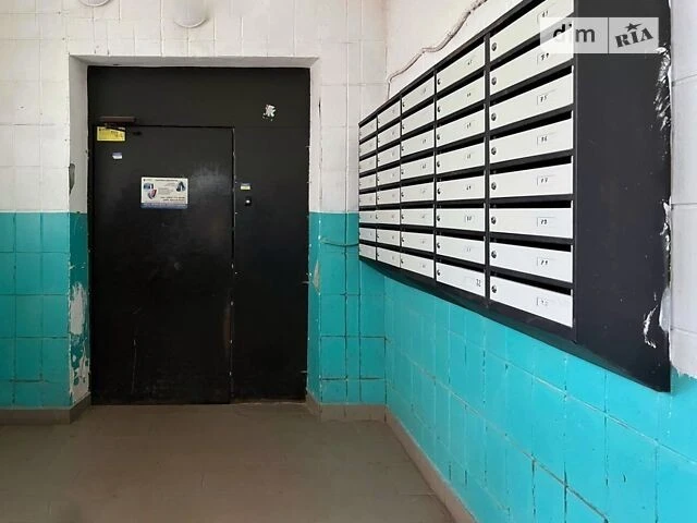 Sale of 2-room apartment 44 sq. m. on Akademika Zabolotnogo St. 13