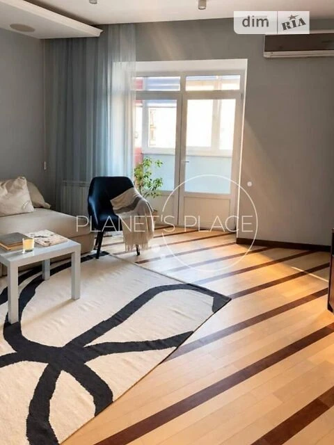 Sale of 2-room apartment 76 m², Vyacheslav Chernovola str.,