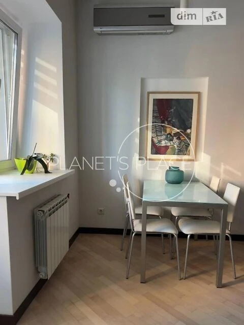 Sale of 2-room apartment 76 m², Vyacheslav Chernovola str.,