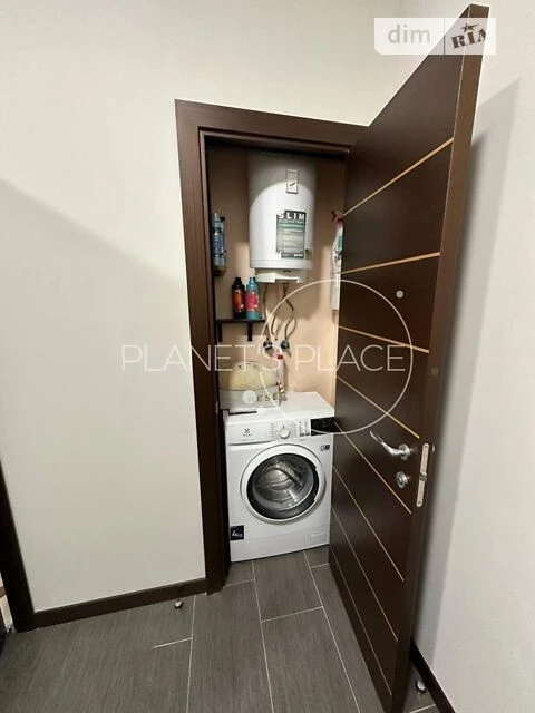 Sale of 2-room apartment 76 m², Vyacheslav Chernovola str.,