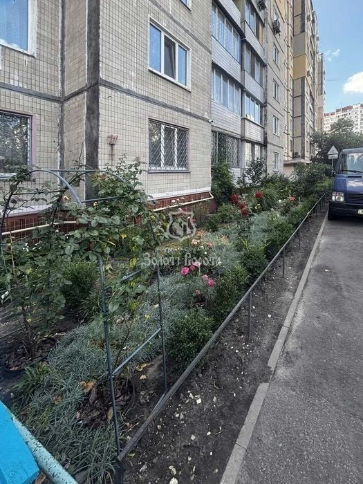 2-room apartment for sale 51 m², Trostyanetska St., 3