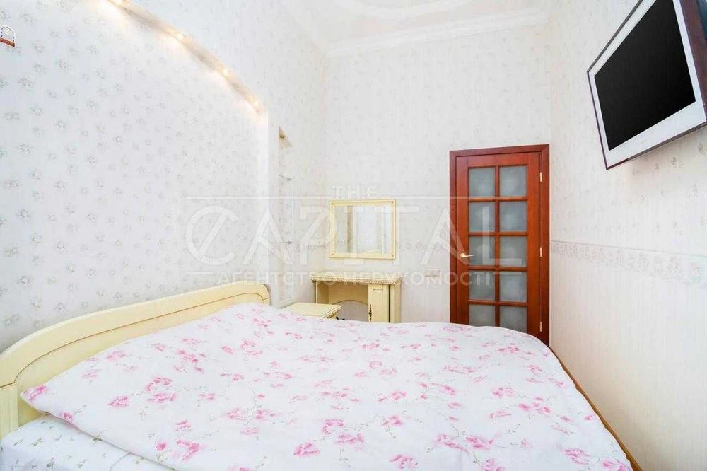 Продаж квартири, вул. Саксаганського, Царський будинок