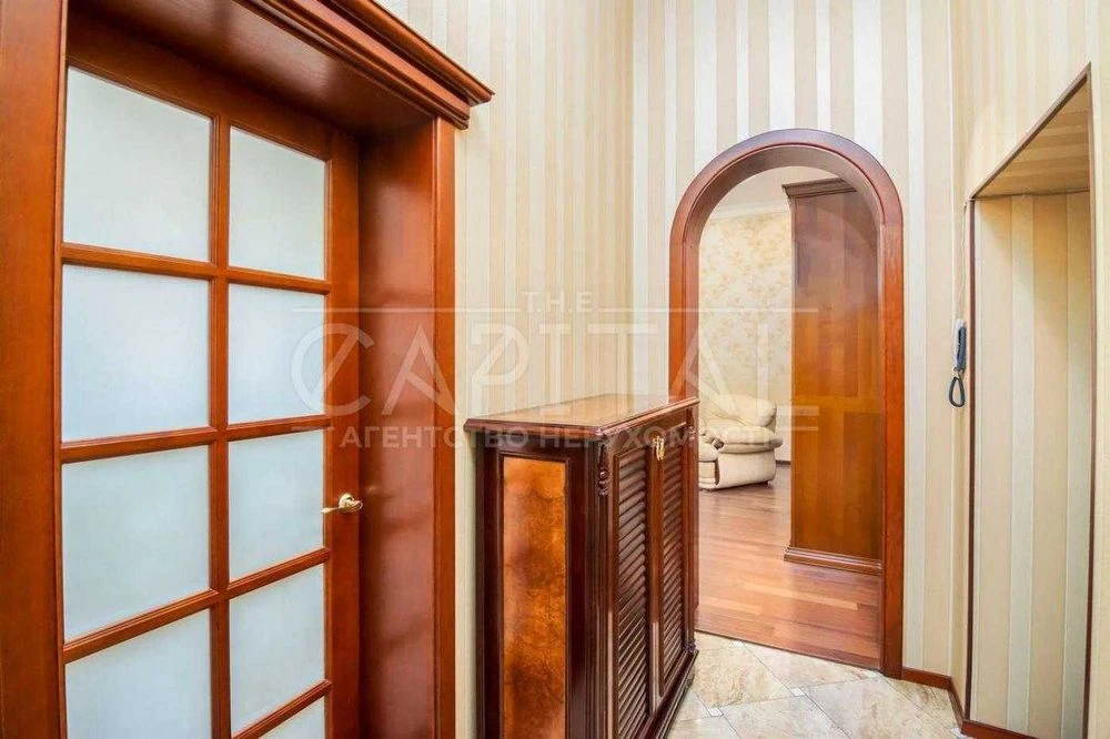 Продаж квартири, вул. Саксаганського, Царський будинок