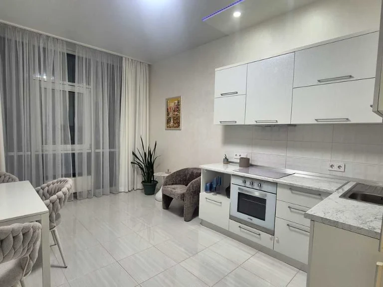 Apartment. Odesa, Velyka Arnautska St.