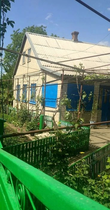 House + residential apartment + land