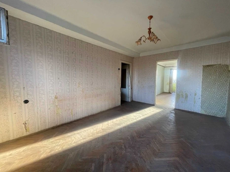 Продам 2 ком. 46 м2, Харьковское шоссе, 21/1, Дарницкий р-н,