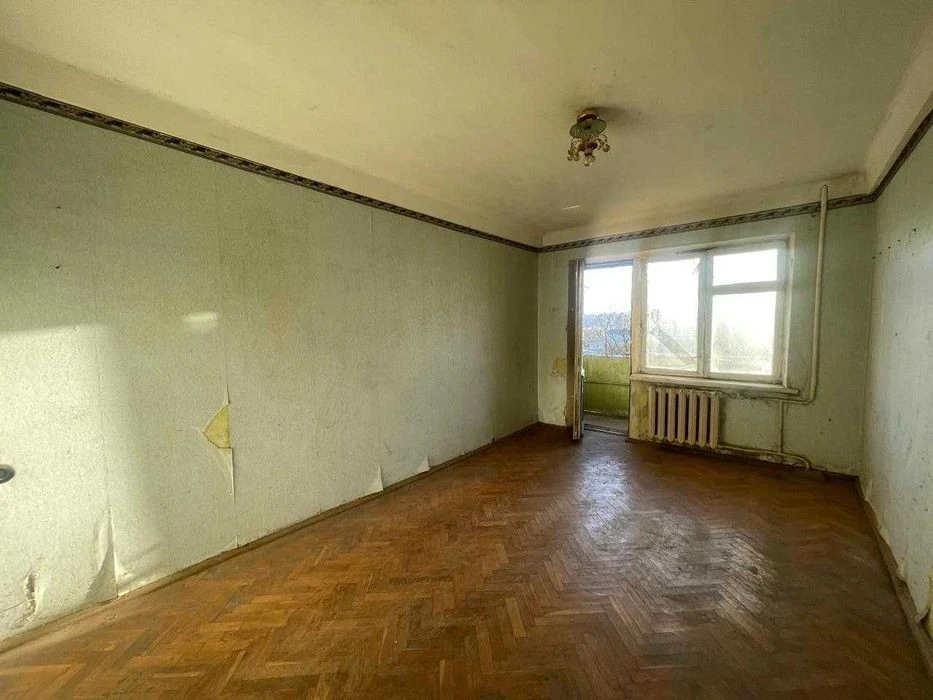 Продам 2 ком. 46 м2, Харьковское шоссе, 21/1, Дарницкий р-н,